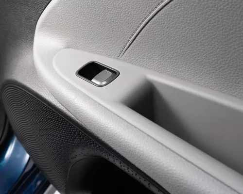 Rear door power windows